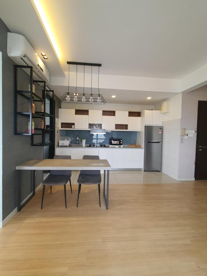 Usj One Subang Jaya By Widebed Exterior foto