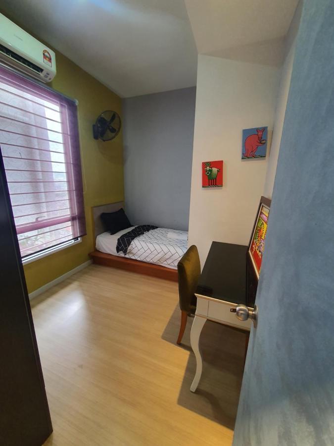 Usj One Subang Jaya By Widebed Exterior foto