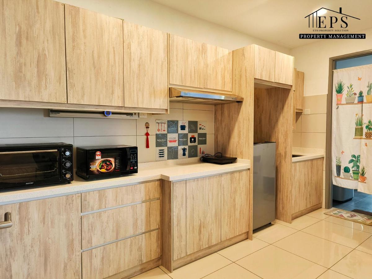 Usj One Subang Jaya By Widebed Exterior foto