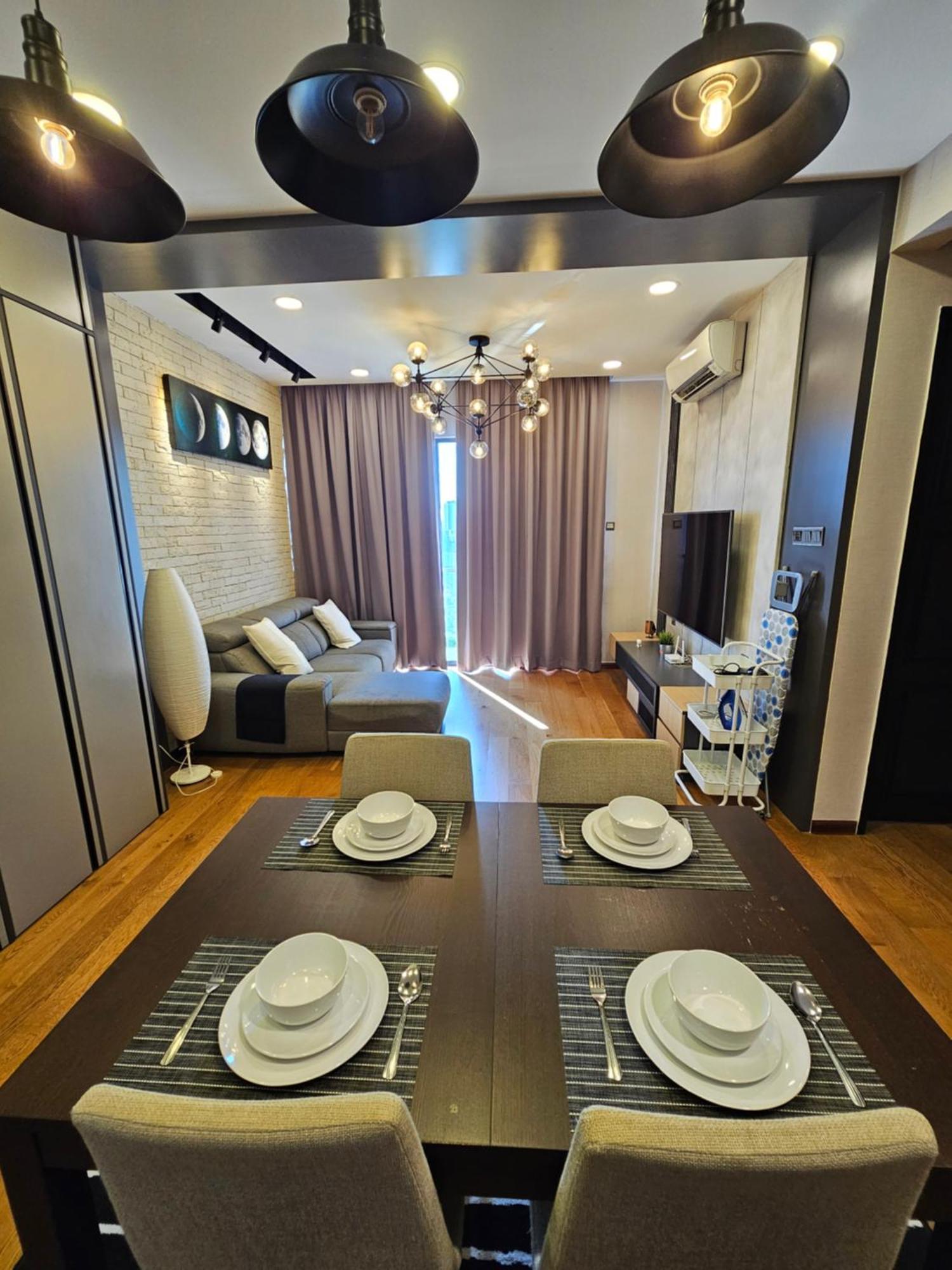 Usj One Subang Jaya By Widebed Exterior foto